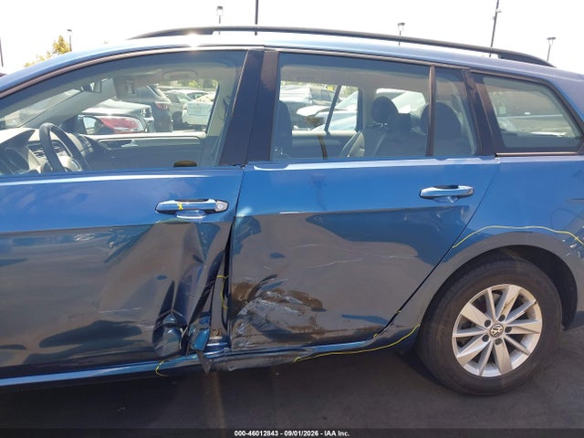 3VWC17AU3GM516944 Volkswagen Golf Sportwagen Tsi S 4-door