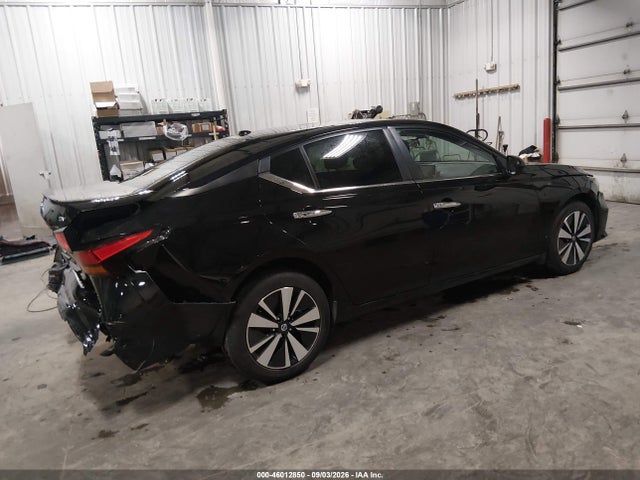 46012850 :رقم المزاد ، 1N4BL4DW0MN338860 vin ، 2021 Nissan Altima Sv Intelligent Awd مزاد بيع