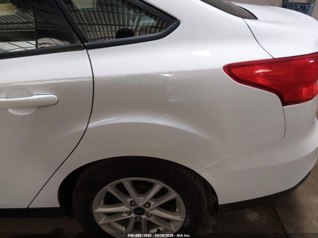 1FADP3F29JL328885 Ford FOCUS SE