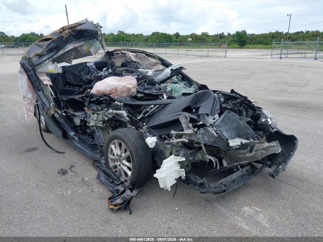46012928 :رقم المزاد ، 3MZBM1V71FM167513 vin ، 2015 Mazda Mazda3 I Touring مزاد بيع