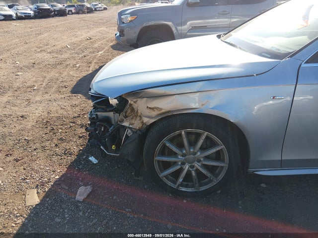 Продажа на аукционе авто 2016 Audi A4 2.0t Premium, vin: WAUBFAFL6GN014770, номер лота: 46012949