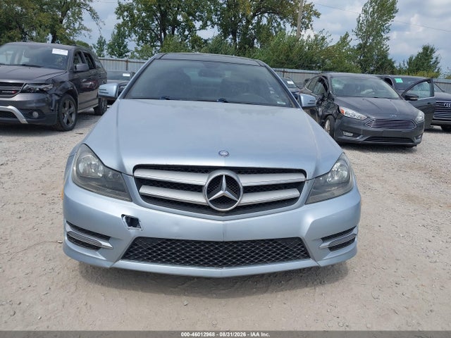 2013 Mercedes-benz C 250 მანქანა იყიდება აუქციონზე, vin: WDDGJ4HBXDG017450, აუქციონის ნომერი: 46012968
