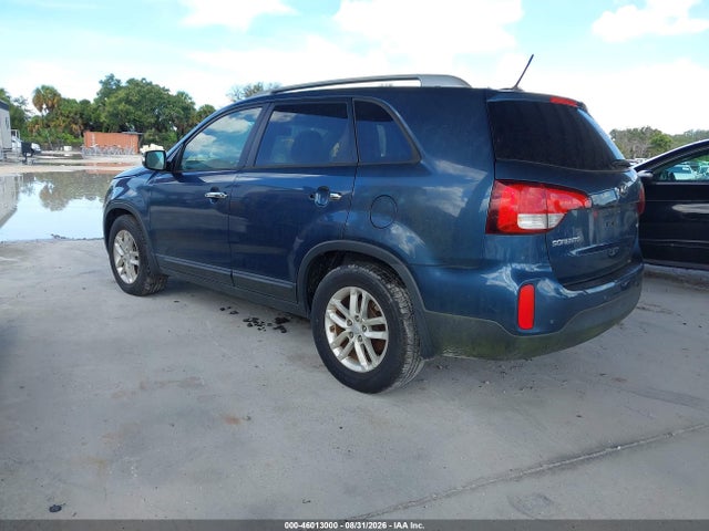 46013000 :رقم المزاد ، 5XYKT3A67FG603888 vin ، 2015 Kia Sorento Lx مزاد بيع