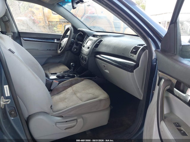 46013000 :رقم المزاد ، 5XYKT3A67FG603888 vin ، 2015 Kia Sorento Lx مزاد بيع