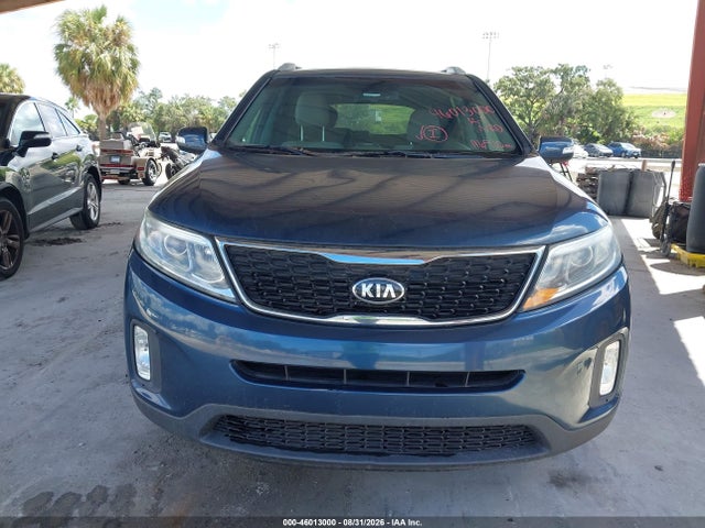 46013000 :رقم المزاد ، 5XYKT3A67FG603888 vin ، 2015 Kia Sorento Lx مزاد بيع