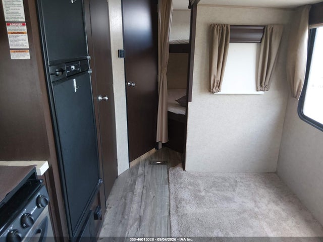Продажа на аукционе авто 2017 Forest River Other, vin: 4X4TCKC25HX128518, номер лота: 46013028