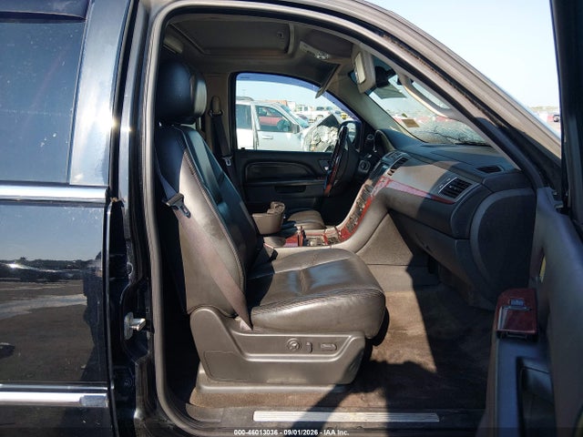 Продаж на аукціоні авто 2010 Cadillac Escalade Ext Premium, vin: 3GYVKNEF4AG267076, номер лоту: 46013036