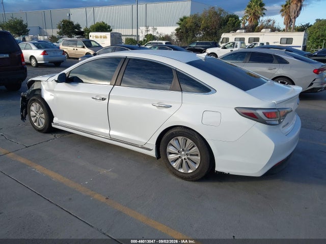 2017 Hyundai Sonata Hybrid Se მანქანა იყიდება აუქციონზე, vin: KMHE24L16HA059230, აუქციონის ნომერი: 46013047