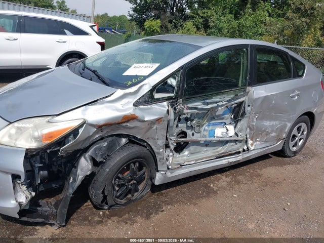 Продажа на аукционе авто 2013 Toyota Prius Two, vin: JTDKN3DU9D5634117, номер лота: 46013051