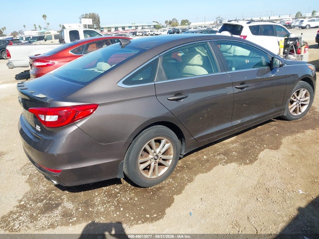 Hyundai SONATA SE 2015 5NPE24AFXFH218307 Image 4