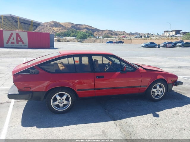 Aukcja sprzedaży 1986 Alfa Romeo Gt V6 2.5, vin: ZARAA6695G1007868, numer aukcji: 46013084