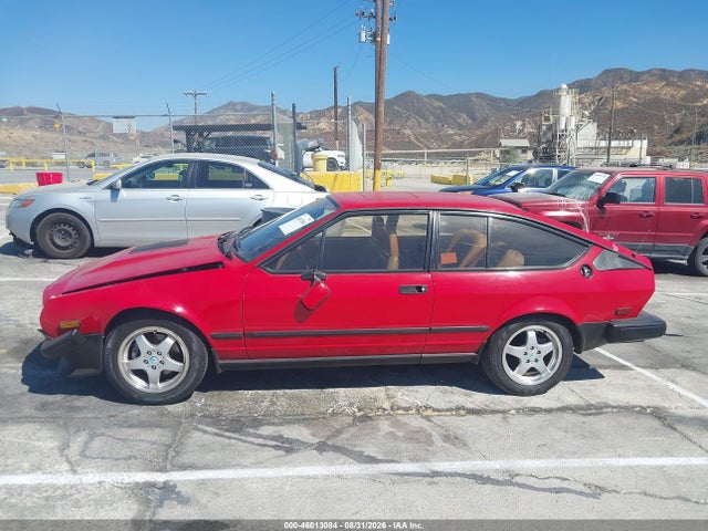 Aukcja sprzedaży 1986 Alfa Romeo Gt V6 2.5, vin: ZARAA6695G1007868, numer aukcji: 46013084