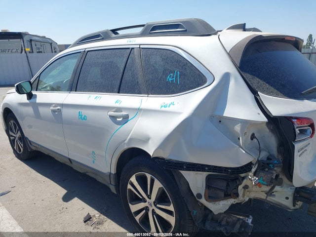 2018 Subaru Outback 2.5i Limited მანქანა იყიდება აუქციონზე, vin: 4S4BSANC4J3266581, აუქციონის ნომერი: 46013092
