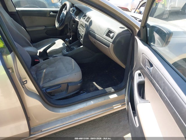 2014 Volkswagen Jetta 2.0l S მანქანა იყიდება აუქციონზე, vin: 3VW1K7AJ4EM279095, აუქციონის ნომერი: 46013109