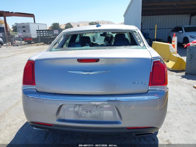 Chrysler 300C 2016 2C3CCAEG1GH116561 Image 16