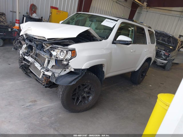 Toyota 4runner Sr5 Premium 2019 JTEBU5JR6K5736949 Image 2