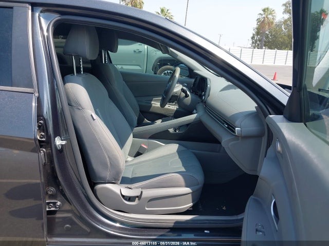 5NPLM4AGXMH036338 Hyundai ELANTRA SEL