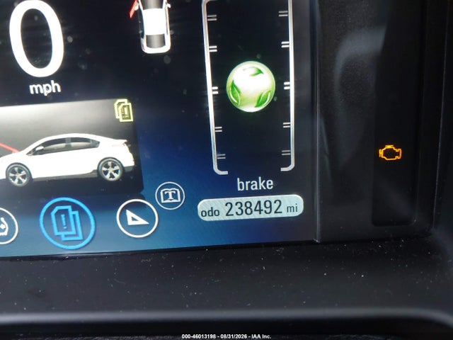 46013198 :رقم المزاد ، 1G1RC6E49FU118121 vin ، 2015 Chevrolet Volt مزاد بيع