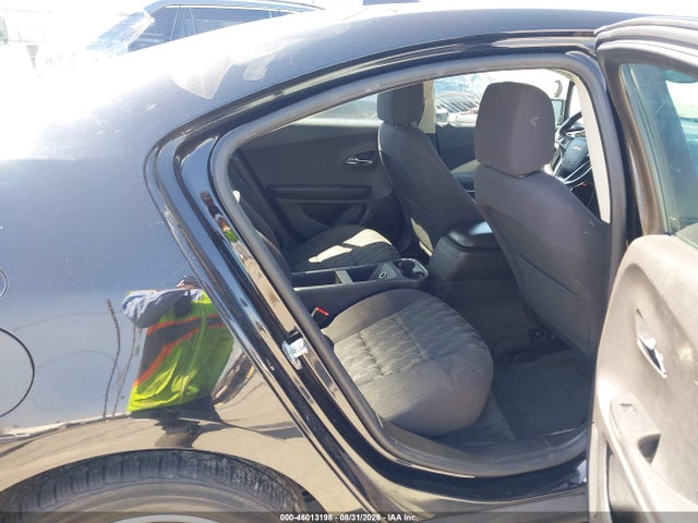 46013198 :رقم المزاد ، 1G1RC6E49FU118121 vin ، 2015 Chevrolet Volt مزاد بيع