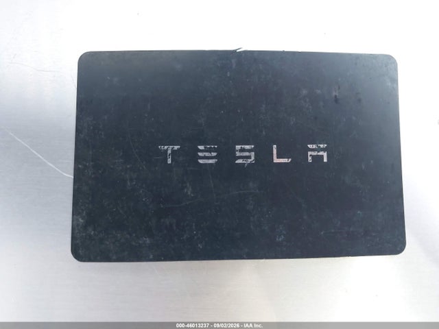 46013237 :رقم المزاد ، 7SAYGAEE3RF023637 vin ، 2024 Tesla Model Y Long Range Dual Motor All-wheel Drive مزاد بيع