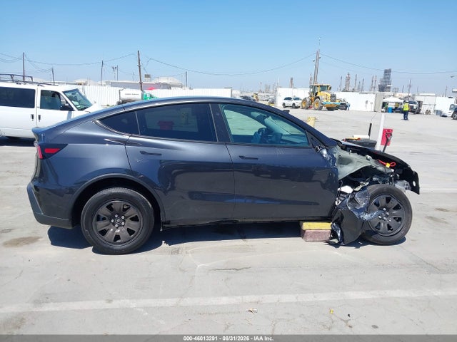 Tesla Model Y 2026 7SAYGDEE9TA650364 Image 13