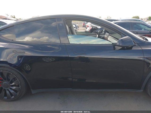 46013299 :رقم المزاد ، 7SAYGDEF0PF814554 vin ، 2023 Tesla Model Y Performance Dual Motor All-wheel Drive مزاد بيع