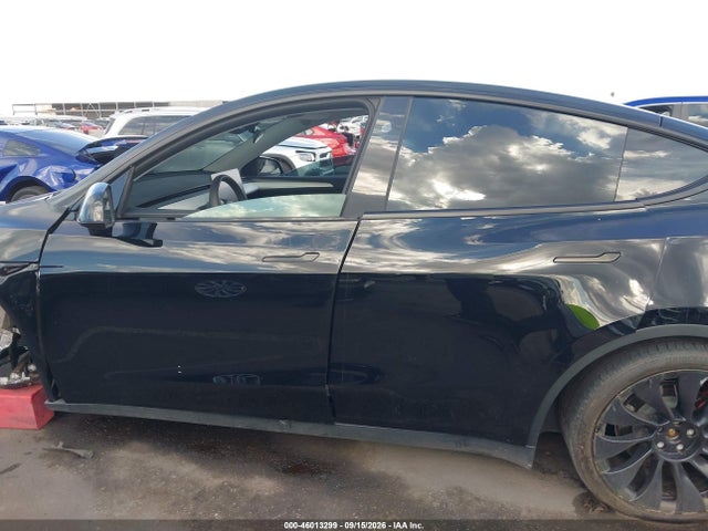46013299 :رقم المزاد ، 7SAYGDEF0PF814554 vin ، 2023 Tesla Model Y Performance Dual Motor All-wheel Drive مزاد بيع