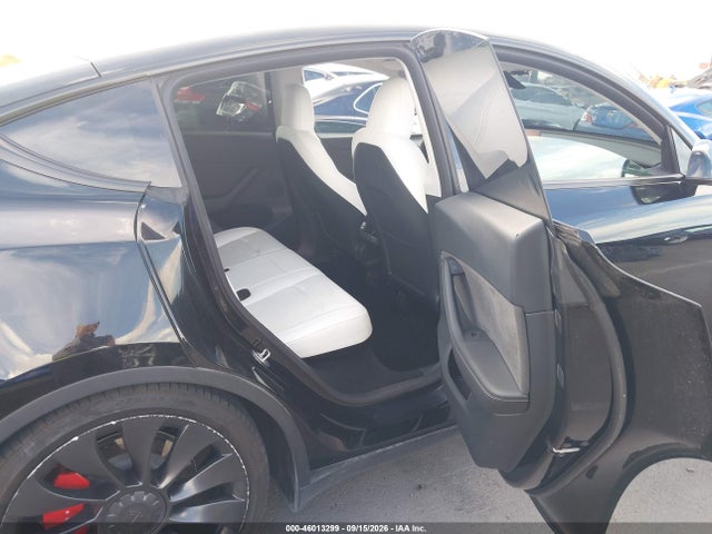 46013299 :رقم المزاد ، 7SAYGDEF0PF814554 vin ، 2023 Tesla Model Y Performance Dual Motor All-wheel Drive مزاد بيع