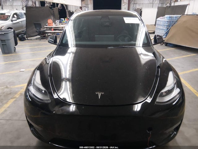 2021 Tesla Model Y Performance Dual Motor All-wheel Drive მანქანა იყიდება აუქციონზე, vin: 5YJYGDEF4MF137730, აუქციონის ნომერი: 46013302