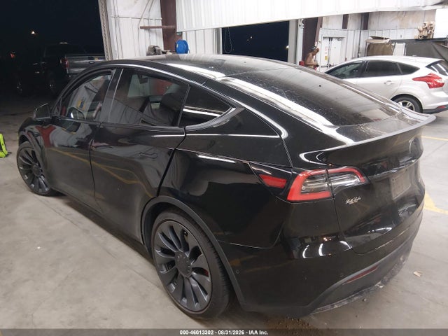 2021 Tesla Model Y Performance Dual Motor All-wheel Drive მანქანა იყიდება აუქციონზე, vin: 5YJYGDEF4MF137730, აუქციონის ნომერი: 46013302