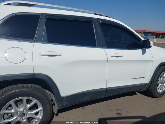 1C4PJLCS5HW669805 Jeep Cherokee Latitude Fwd