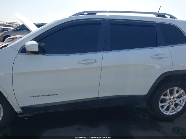 1C4PJLCS5HW669805 Jeep Cherokee Latitude Fwd