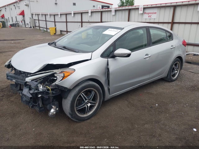 KIA FORTE LX 2016 KNAFX4A61G5533548 Image 2