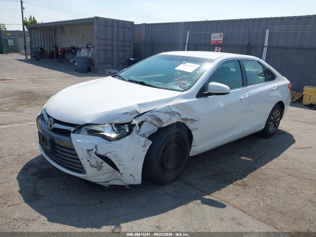 Toyota CAMRY LE 2017 4T1BF1FK5HU637956 Image 2