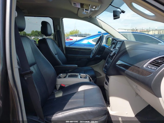 46013393 :رقم المزاد ، 2C4RC1BGXGR127370 vin ، 2016 Chrysler Town & Country Touring مزاد بيع