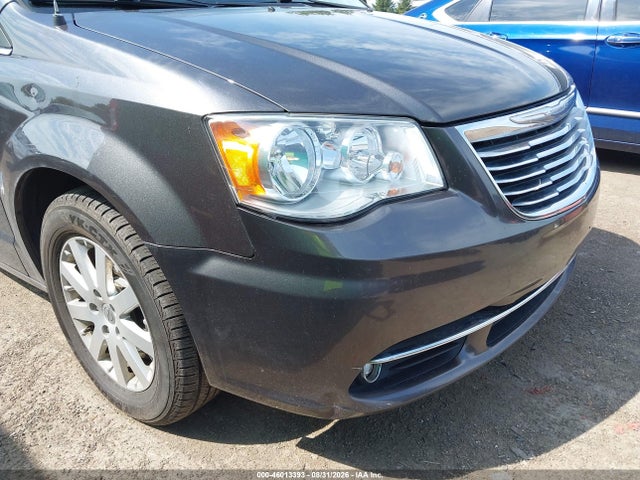 46013393 :رقم المزاد ، 2C4RC1BGXGR127370 vin ، 2016 Chrysler Town & Country Touring مزاد بيع
