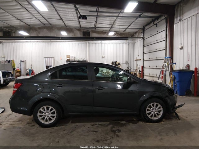 46013398 :رقم المزاد ، 1G1JD5SBXL4140938 vin ، 2020 Chevrolet Sonic Fwd  Lt مزاد بيع