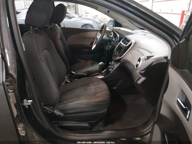 46013398 :رقم المزاد ، 1G1JD5SBXL4140938 vin ، 2020 Chevrolet Sonic Fwd  Lt مزاد بيع