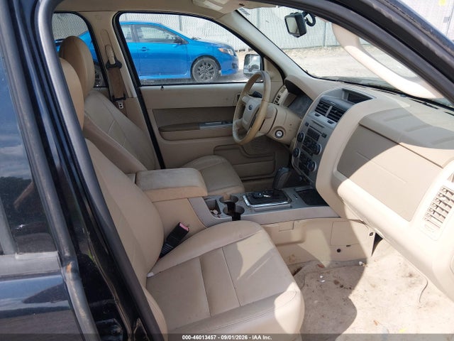 2010 Ford Escape Xlt მანქანა იყიდება აუქციონზე, vin: 1FMCU0D75AKD14348, აუქციონის ნომერი: 46013457