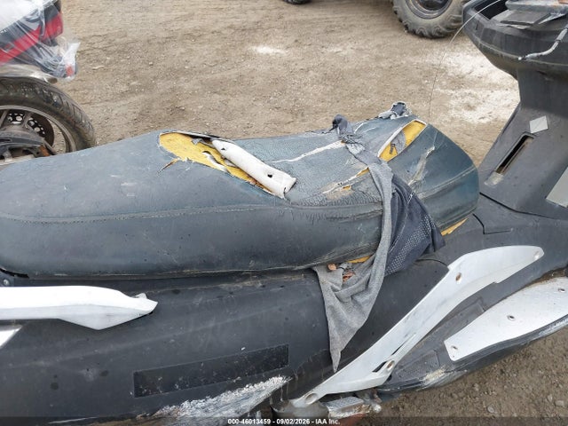 46013459 :رقم المزاد ، 5RYCF25098S051599 vin ، 2008 Roketa Roketa Moped مزاد بيع