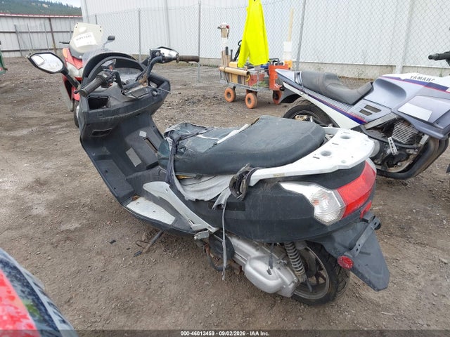 46013459 :رقم المزاد ، 5RYCF25098S051599 vin ، 2008 Roketa Roketa Moped مزاد بيع