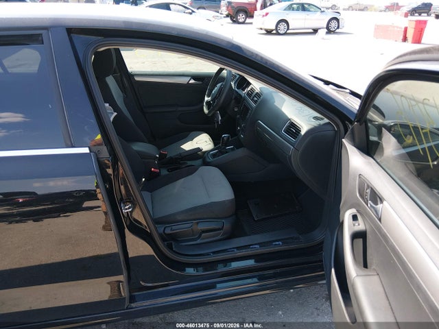 2017 Volkswagen Jetta 1.4t S მანქანა იყიდება აუქციონზე, vin: 3VW2B7AJ3HM308661, აუქციონის ნომერი: 46013475