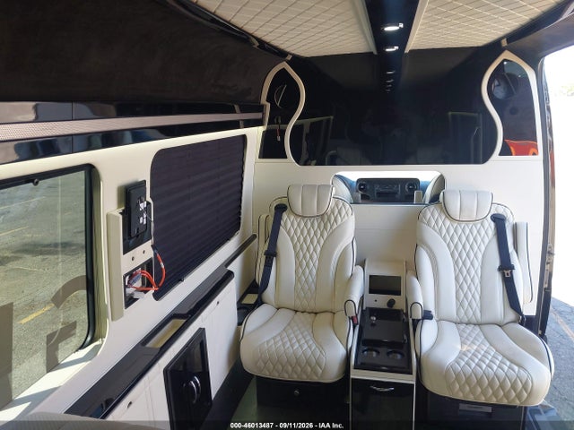 WDAPF1CD6KP072139 Mercedes-Benz Sprinter 2500 High Roof V6