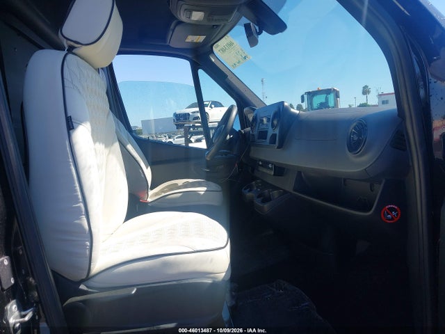 WDAPF1CD6KP072139 Mercedes-Benz Sprinter 2500 High Roof V6