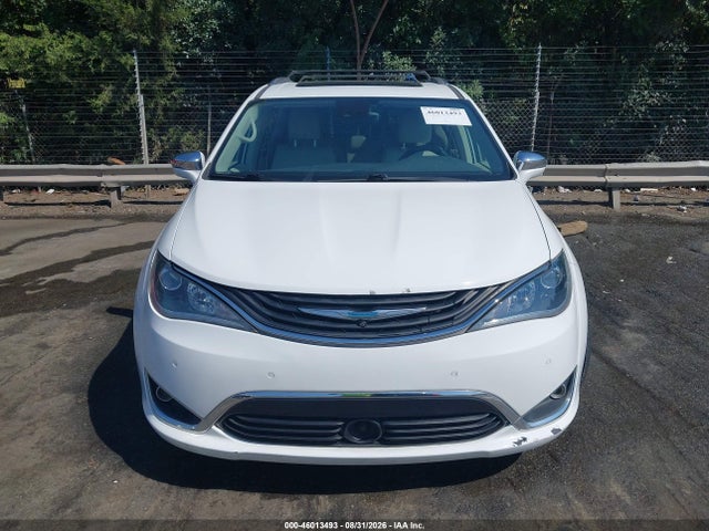 46013493 :رقم المزاد ، 2C4RC1N72HR709413 vin ، 2017 Chrysler Pacifica Hybrid Platinum مزاد بيع