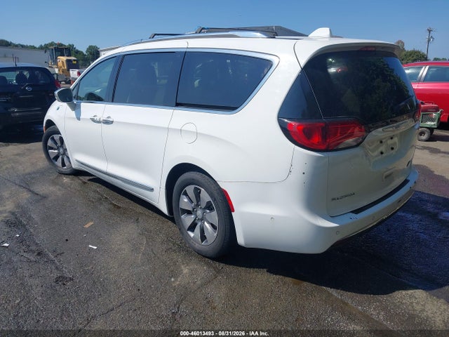 46013493 :رقم المزاد ، 2C4RC1N72HR709413 vin ، 2017 Chrysler Pacifica Hybrid Platinum مزاد بيع