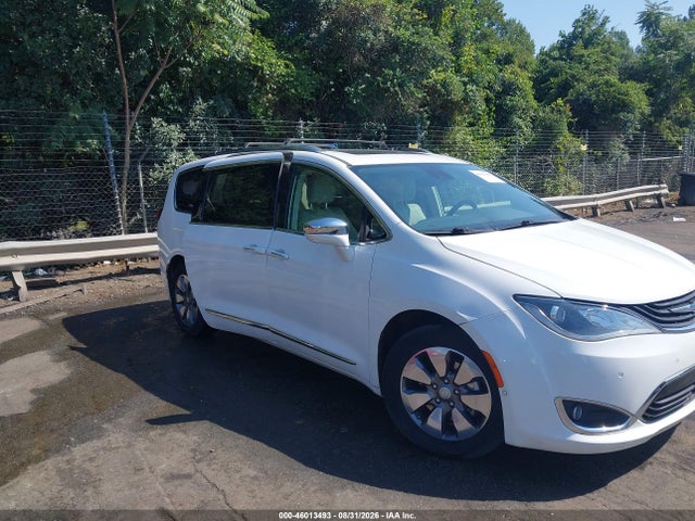 46013493 :رقم المزاد ، 2C4RC1N72HR709413 vin ، 2017 Chrysler Pacifica Hybrid Platinum مزاد بيع