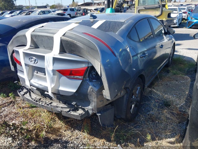 Hyundai ELANTRA SE 2017 5NPD84LF4HH040050 Image 4