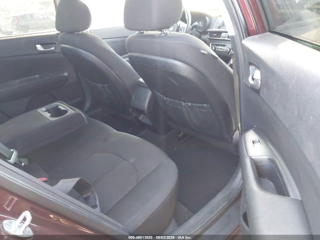 KIA Optima Lx 2017 5XXGT4L36HG167069 Image 8