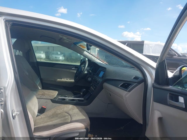 Продажа на аукционе авто 2016 Hyundai Sonata Se, vin: 5NPE24AF8GH337037, номер лота: 46013567